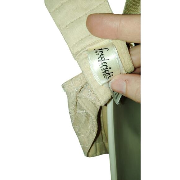 Frederick's Of Hollywood 4100 Bra Beige Latte 36DD Pushup Underwire - Picture 7 of 8